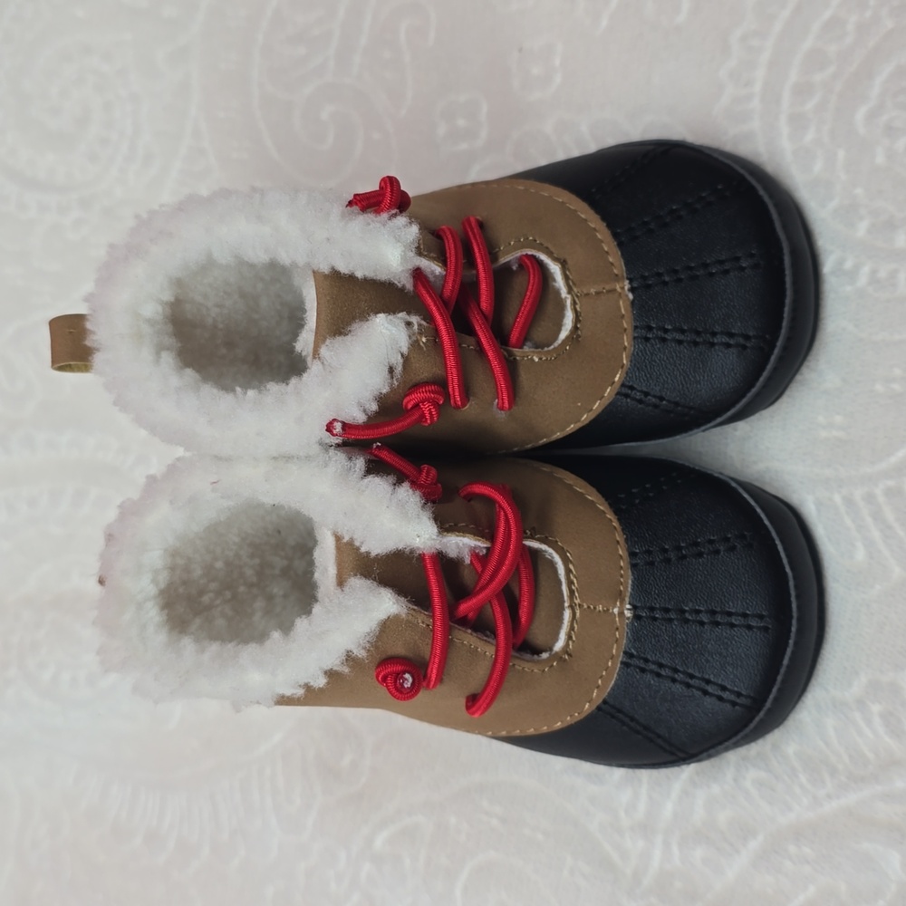 Cater's Rain/Snow Baby Boots.